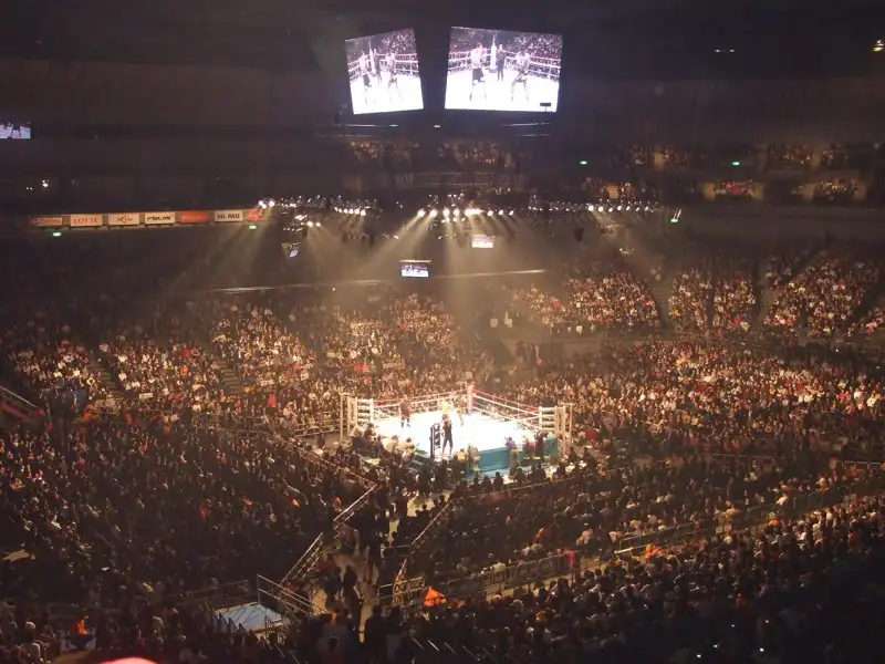 K-1 World Grand Prix 2008 Final — Remy Bonjasky vs Badr Hari at Yokohama Arena, kickboxing at its highest level